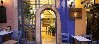 Nostos Hotel