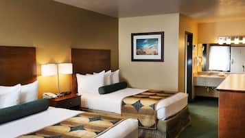 Bureau, espace de travail pour ordinateur portable, rideaux occultants