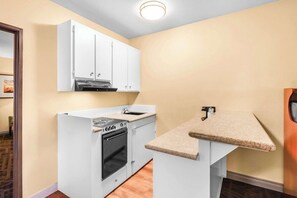 電冰箱、微波爐、咖啡機/沖茶器