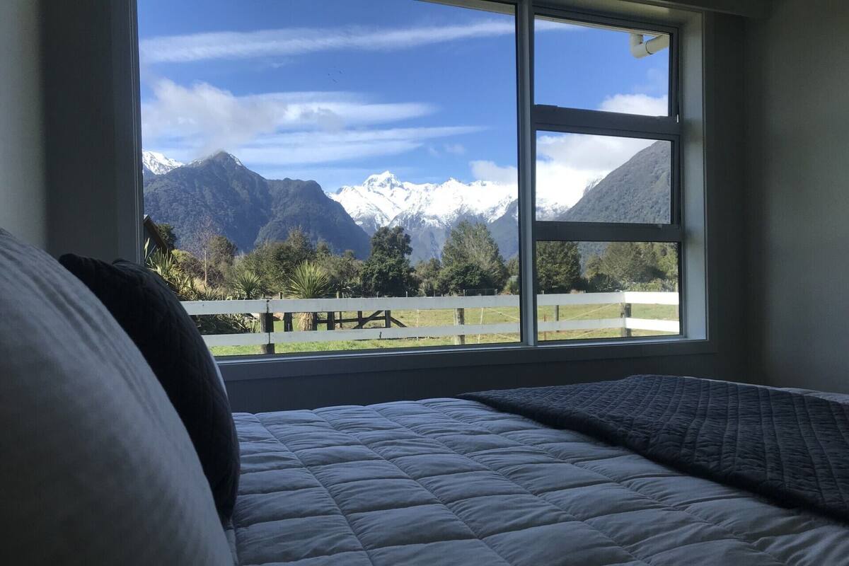 Cottage | 1 bedroom, premium bedding, Select Comfort beds, desk