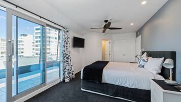 Penthouse, 3 Bedrooms, Ocean View | 1 bedroom, pillowtop beds, minibar, in-room safe