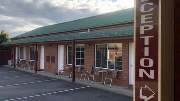 Deluxe Suite | Terrace/patio