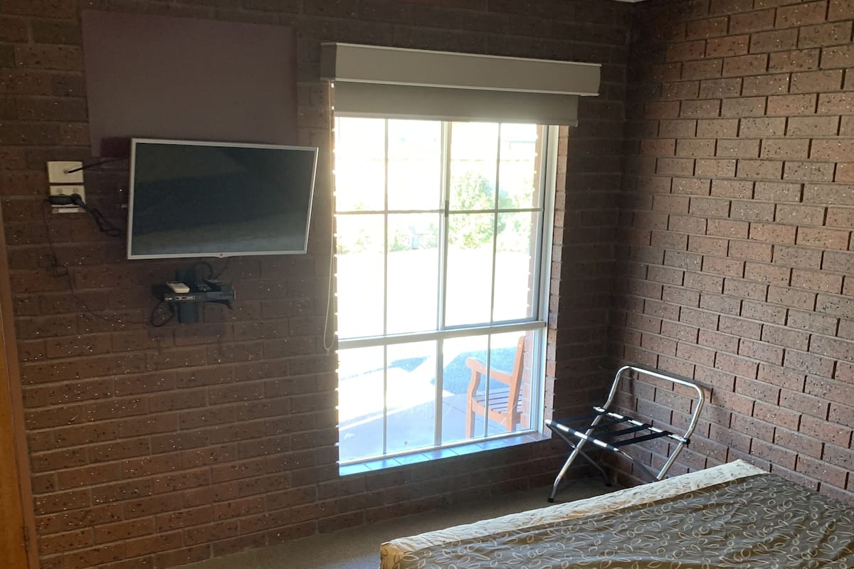Chambre Double, accessible aux personnes à mobilité réduite | Salle de bain
