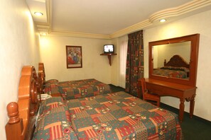 Chambre double | Literie de qualitĂ©, couette en duvet, rideaux dâobscurcissement