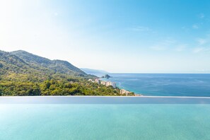 4 albercas al aire libre y camas balinesas gratuitas 