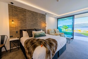 Tanara Premeir Studio Suite - ADULTS ONLY | 1 bedroom, in-room safe, iron/ironing board, free WiFi - Fiordland Lakeview Motel and Apartments (Te Anau)