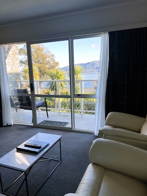 Apartment, 1 Bedroom, Upstairs (Queen and Single) | View from room