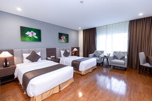 Deluxe Room | Minibar, in-room safe, desk, blackout curtains - Muong Thanh Sapa Hotel (Sa Pa)