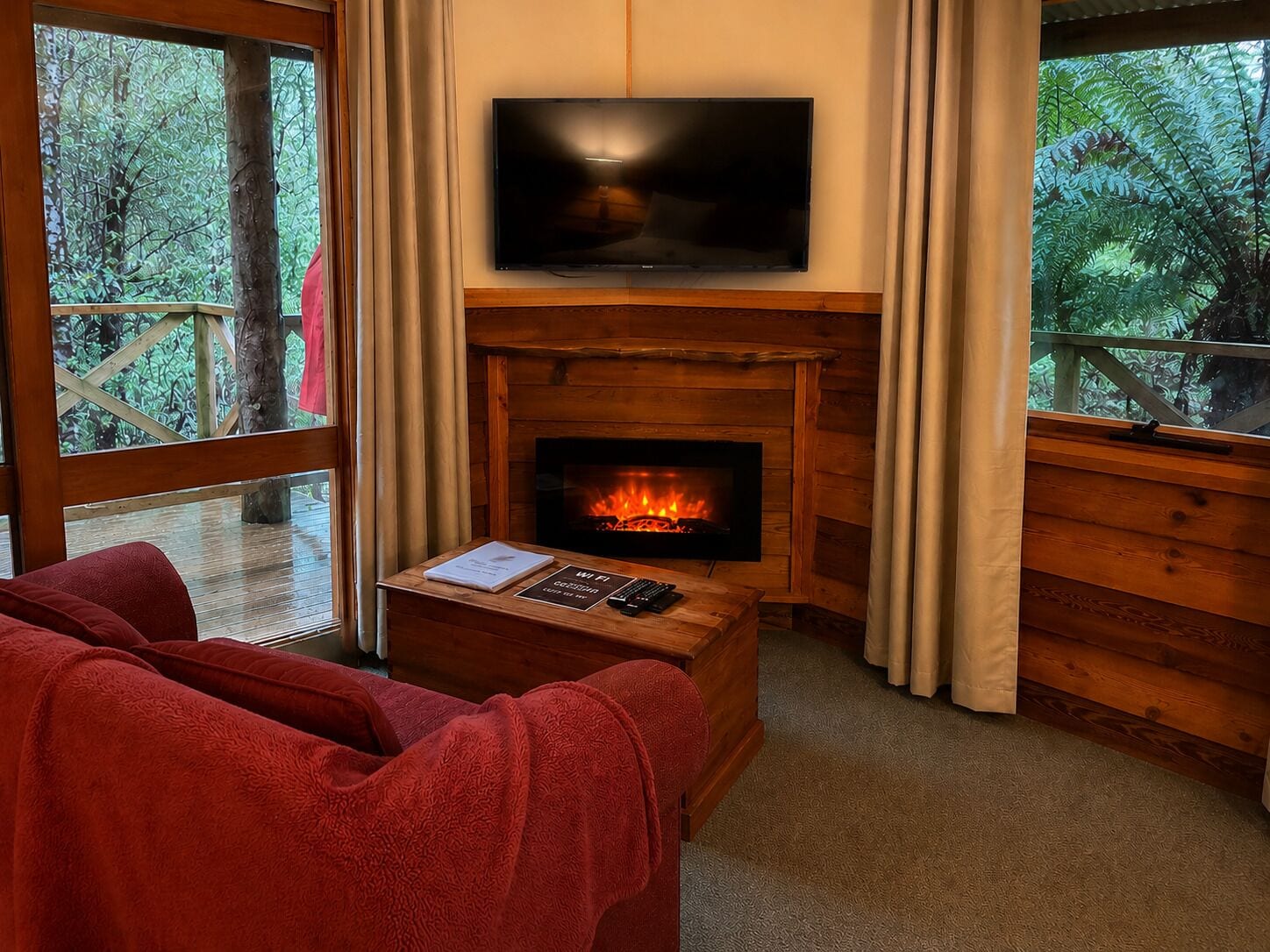Standard Cabin, Non Smoking (Platypus Suite) | Living area