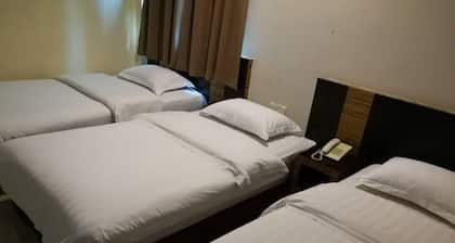 Hotel Traveller