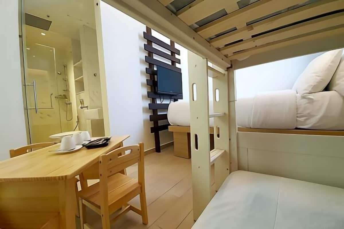 1 bedroom, in-room safe, iron/ironing board, free cots/infant beds