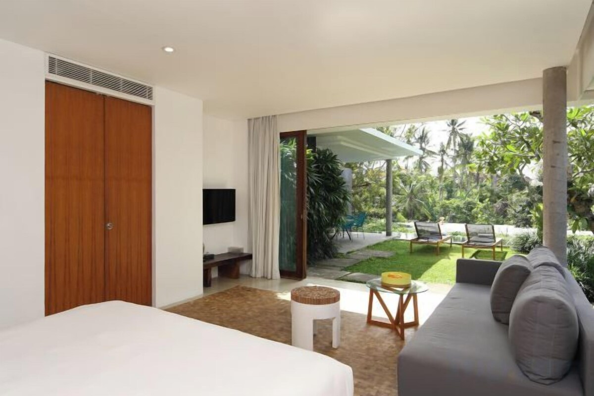 Couette en duvet d'oie, surmatelas, minibar