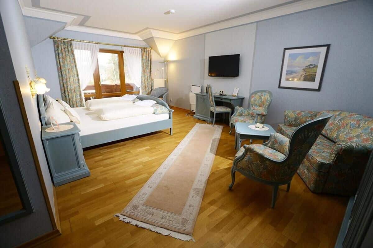 free minibar, in-room safe, individually decorated