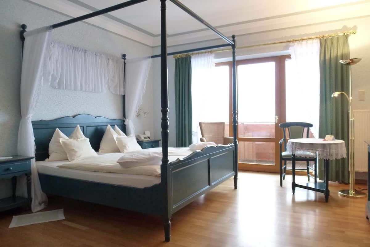 double room | free minibar, in-room safe, individually decorated