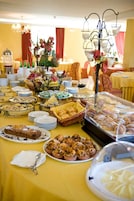 Desayuno continental incluido todos los días 