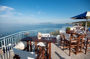 Terrace/patio - Lido Hotel (Xylokastro-Evrostina)