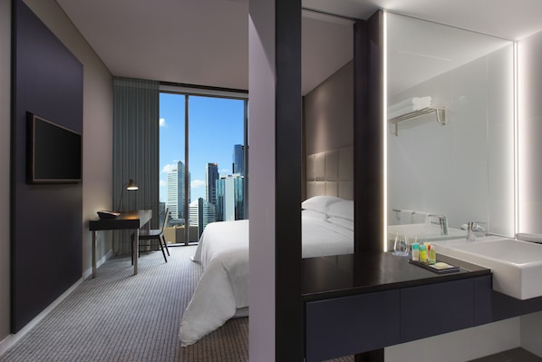 高級寢具、舒適加層、客房內保險箱、書桌