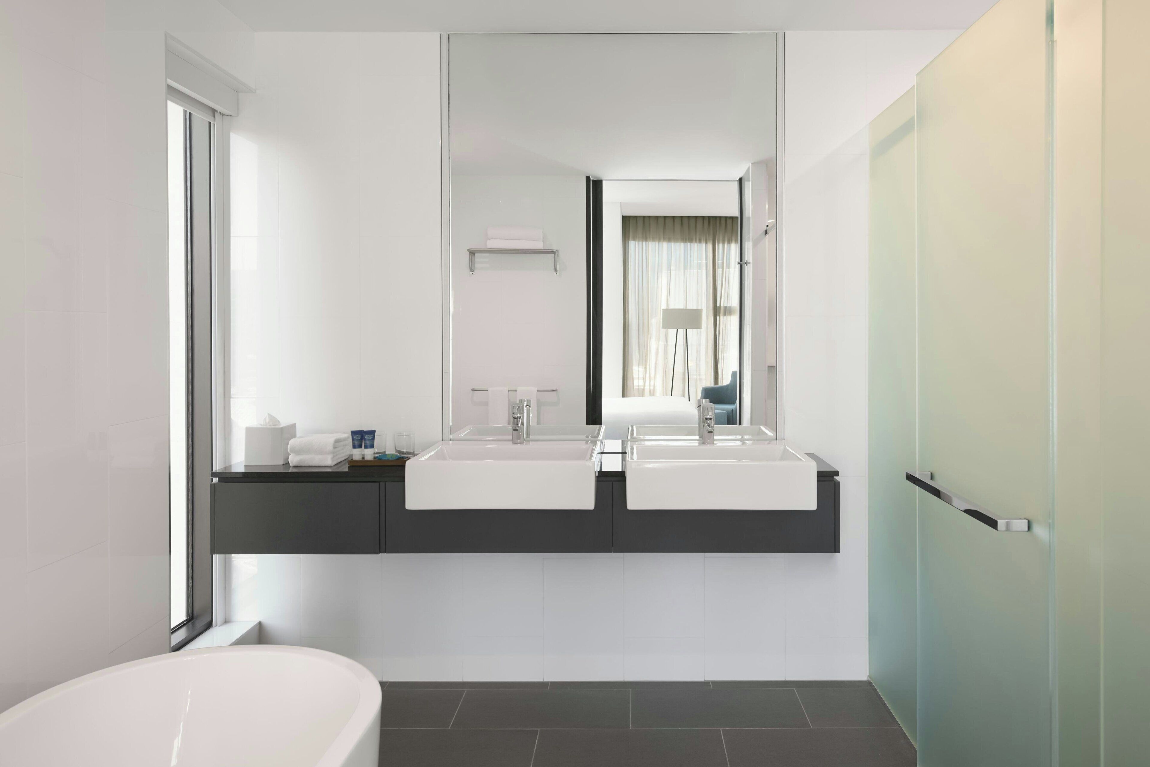 1 bedroom, premium bedding, pillow-top beds, in-room safe