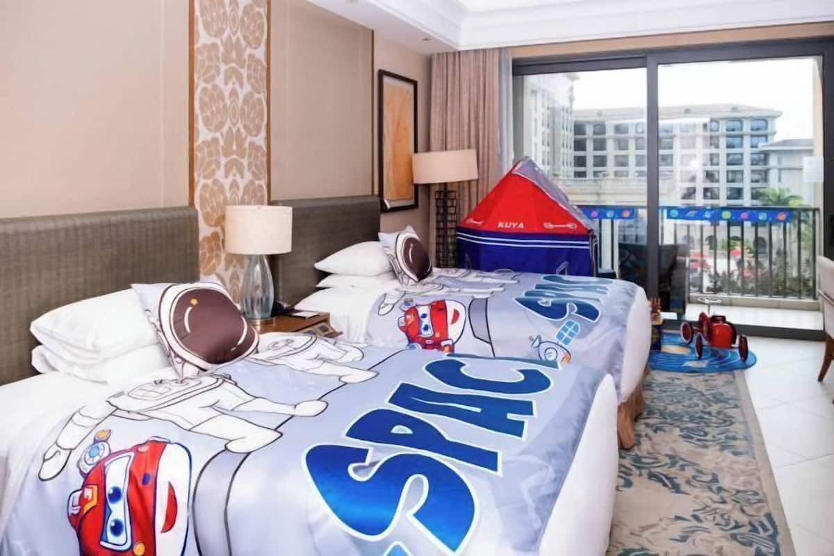 1 bedroom, minibar, in-room safe, desk