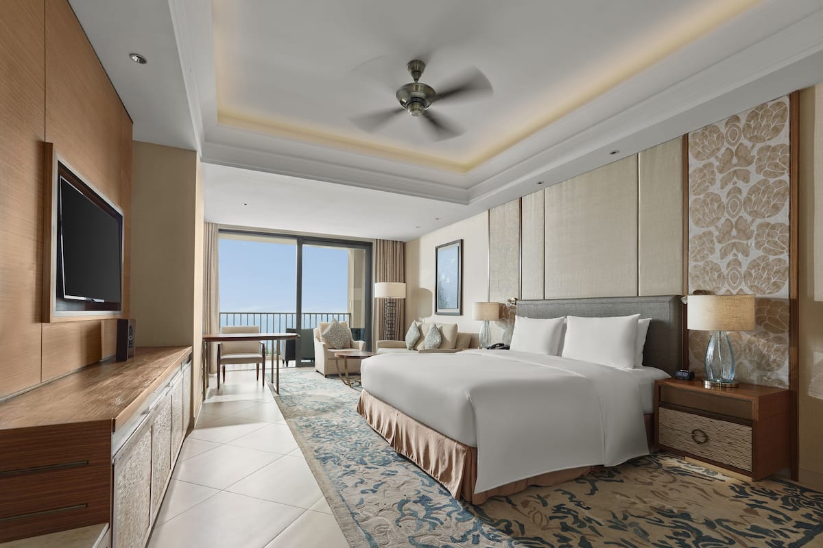 Grand Room, 1 King Bed, Sea View