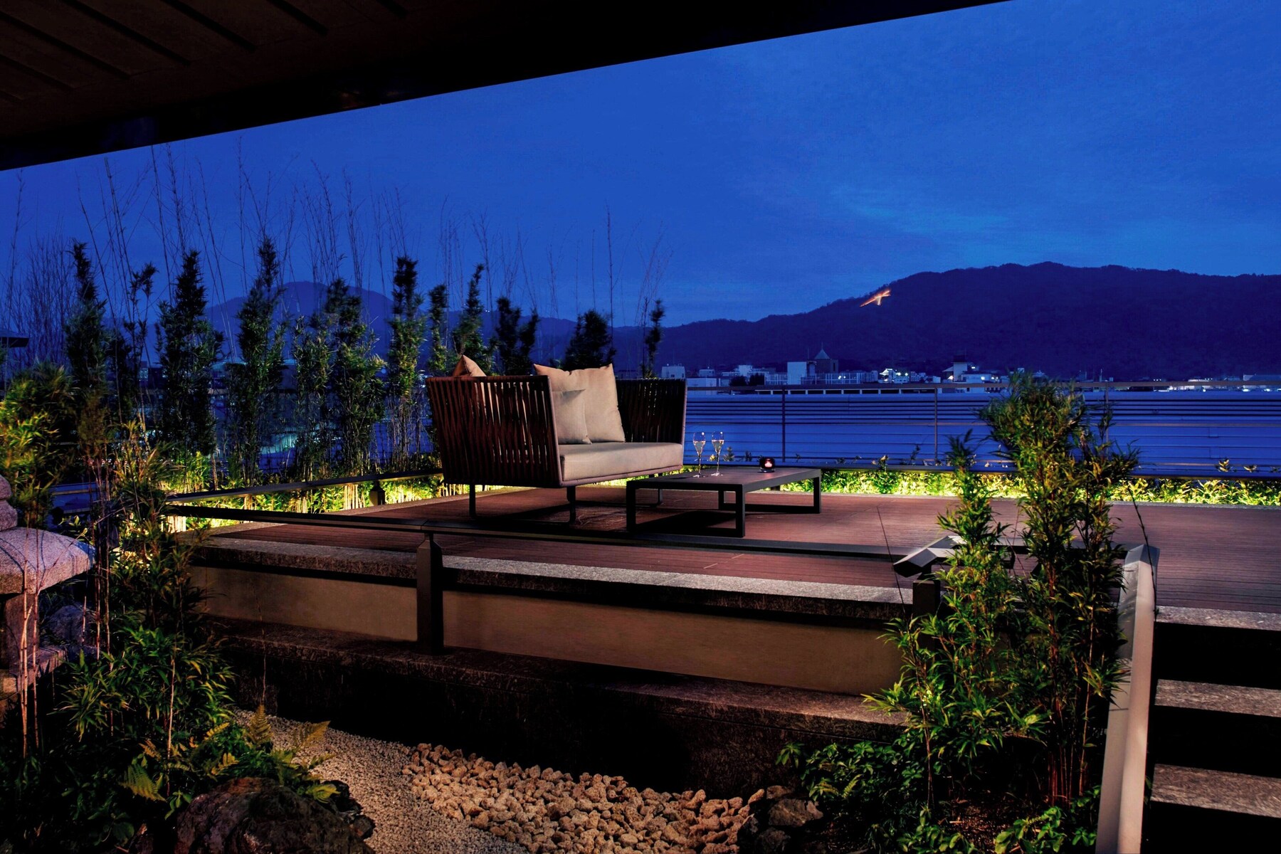 Suite, 1 King Bed, Mountain View | Mountain view