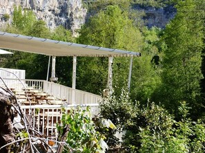 Exterior - Hôtel des Grottes (Cabrerets)