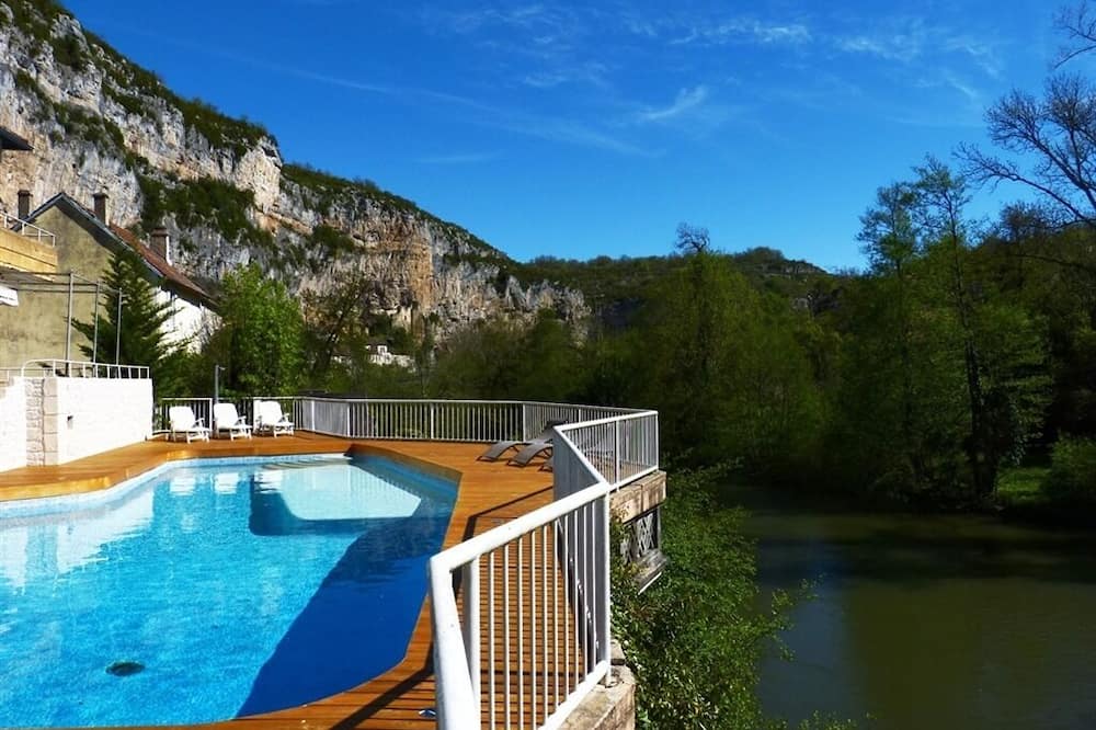 Hôtel des Grottes
