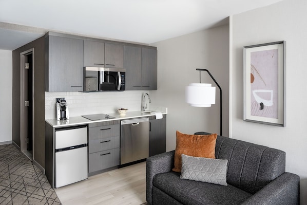 Room, Multiple Beds, Kitchenette (Den Guestroom) | In-room safe, desk, blackout drapes, iron/ironing board