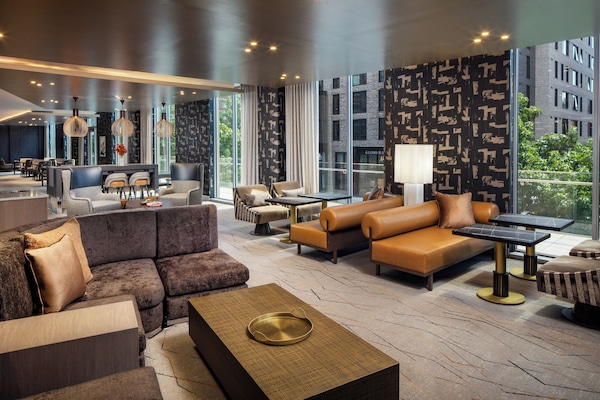 2 bars, bar sur le toit, lounge dans le hall