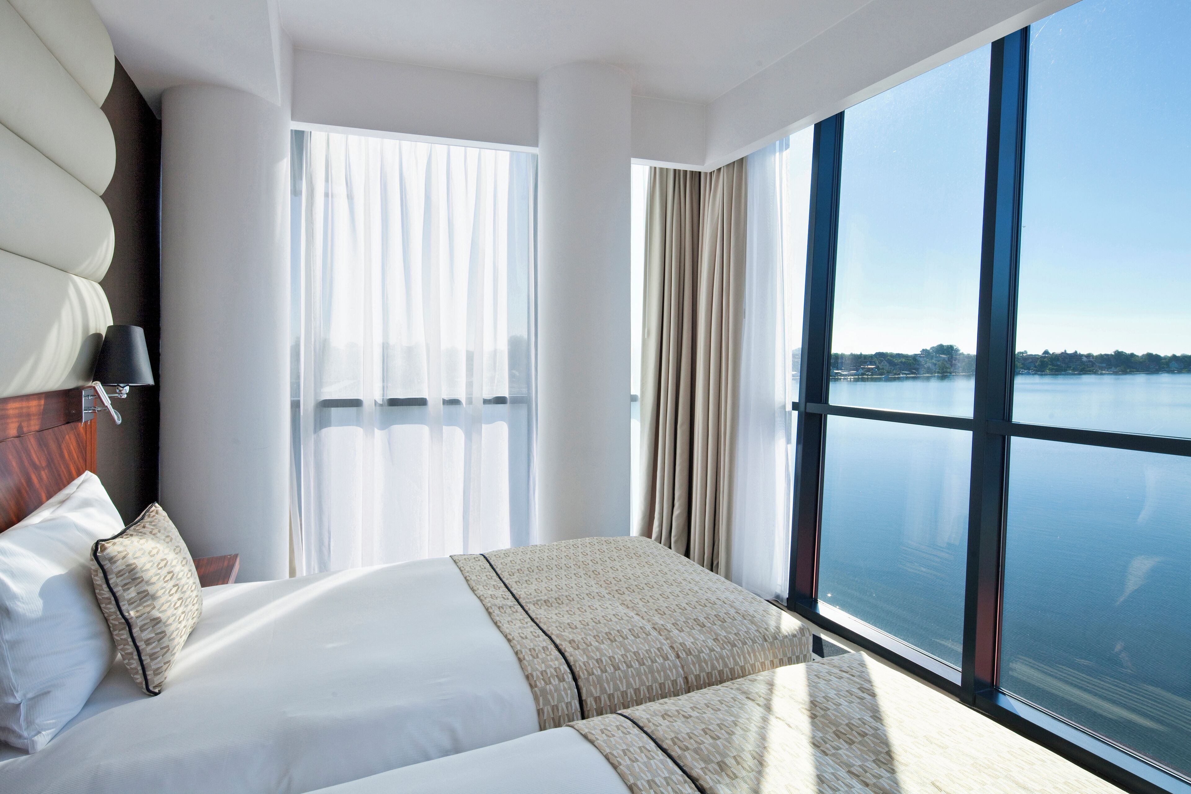 1 bedroom, premium bedding, minibar, in-room safe