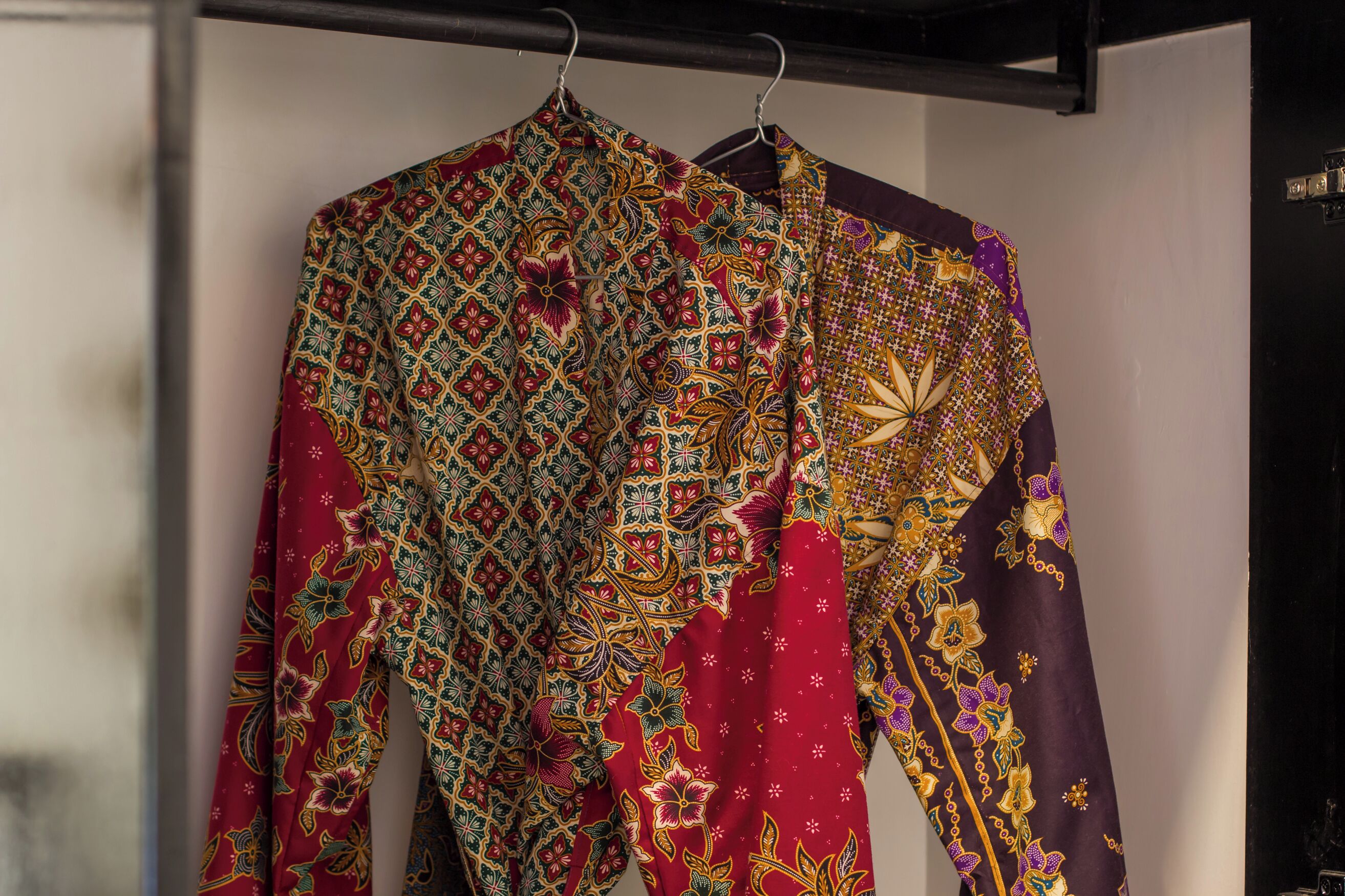 family room | premium bedding, select comfort beds, minibar, in-room safe