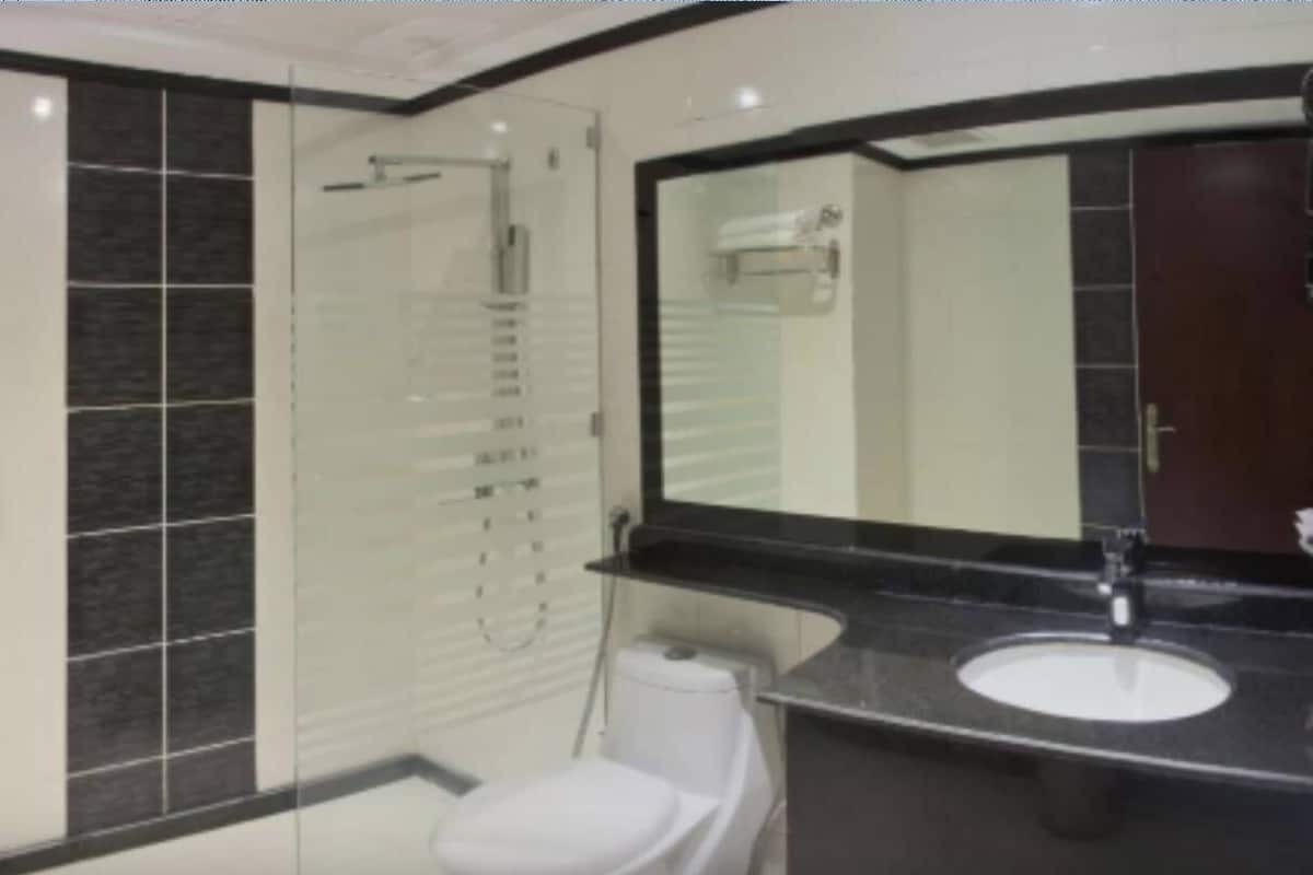 Bathroom | Free toiletries, hair dryer, slippers, bidet