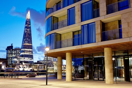 Cheval Three Quays at The Tower of London - view 3