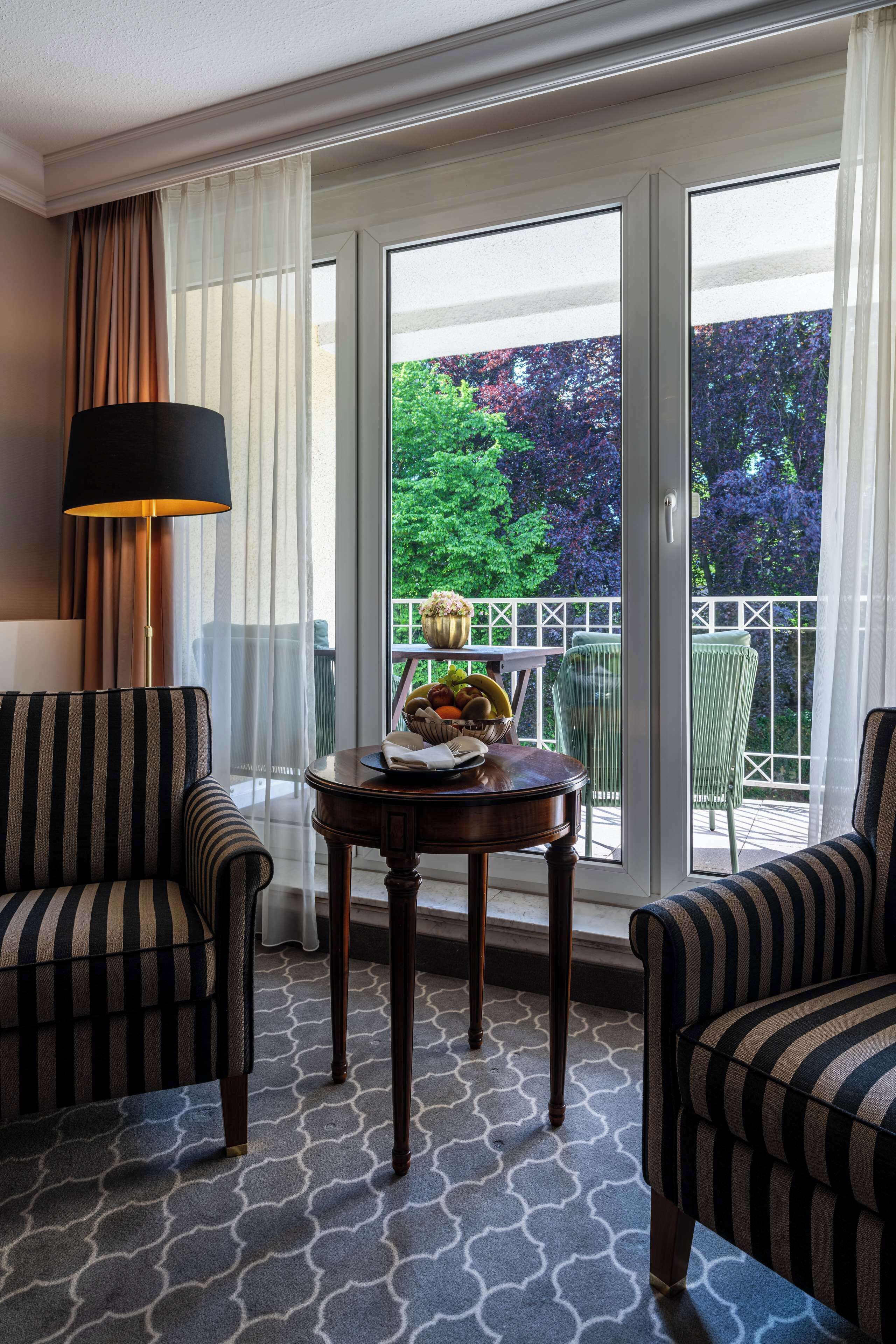 superior room, 1 double bed (converts to 2 twin beds;shower only) | garden view