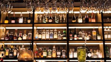 Bar (en la propiedad)