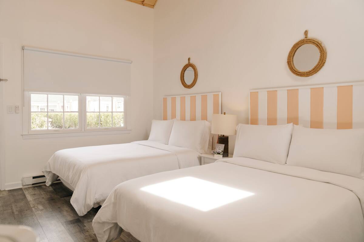 Superior Double Room | Minibar, desk, free WiFi, bed sheets