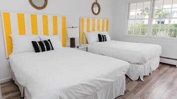 Club Double Room | Minibar, desk, free WiFi, bed sheets