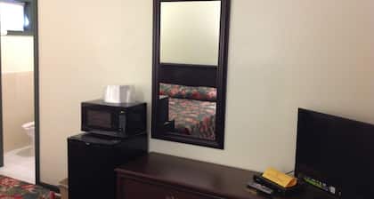 Budget Inn