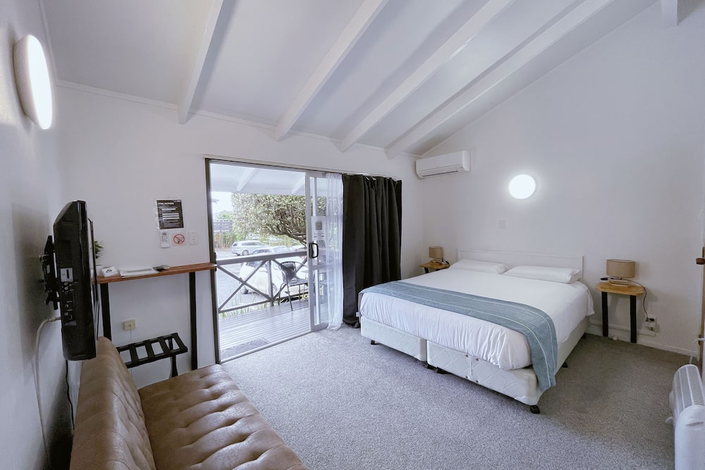Siesta Motel