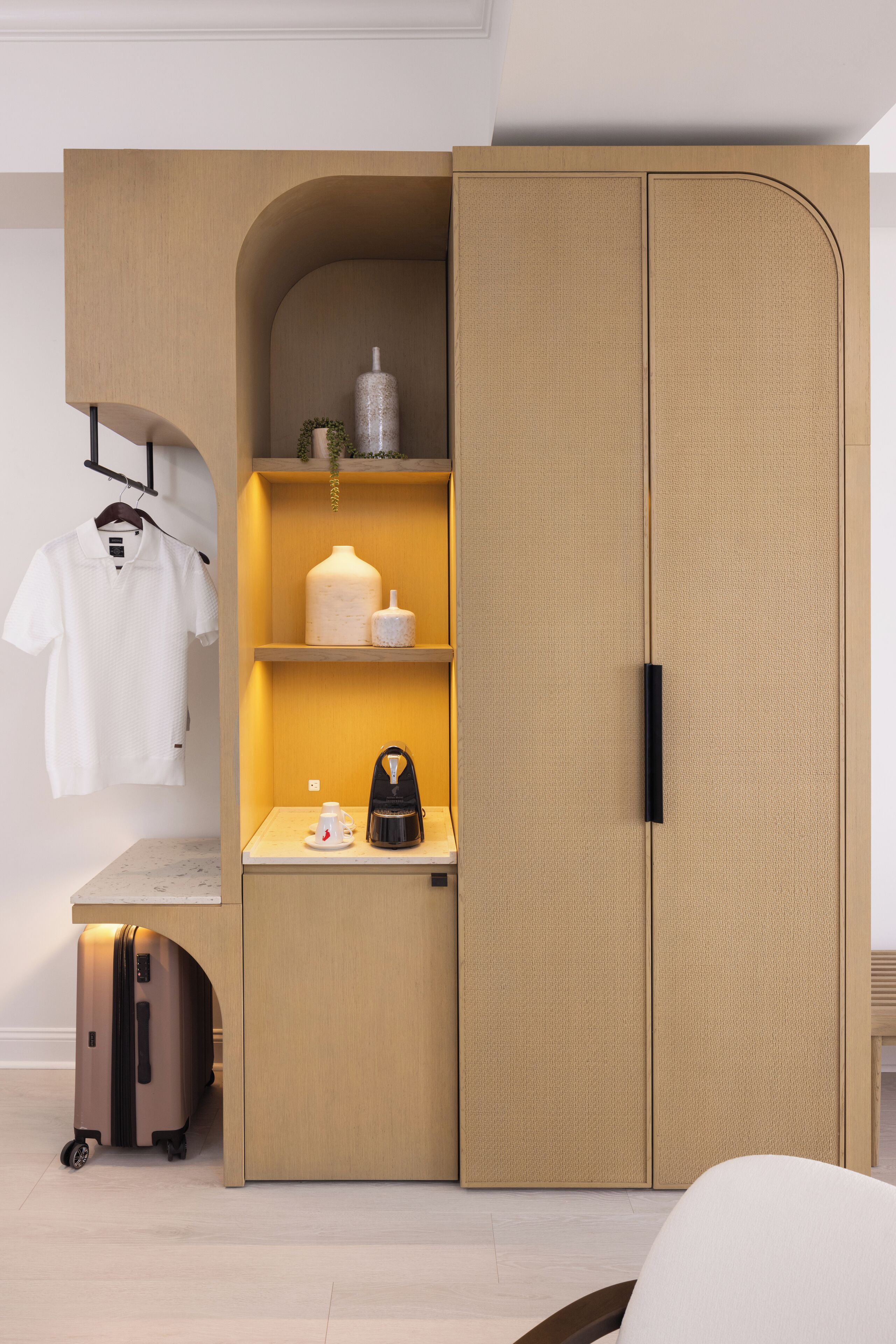 accessible deluxe double queen | 1 bedroom, premium bedding, in-room safe, desk