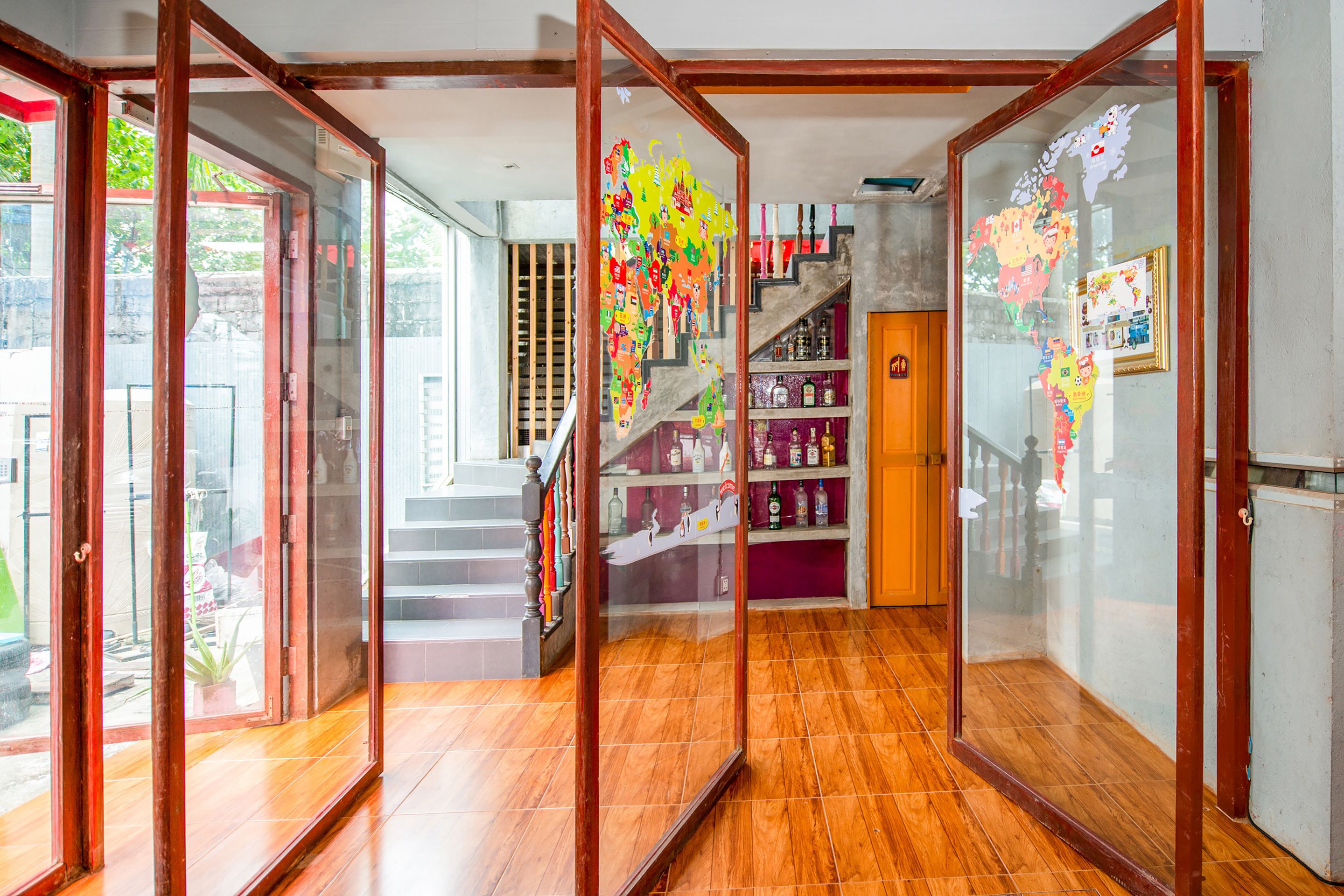 Photo - OYO 292 The Oddy Hip Hotel