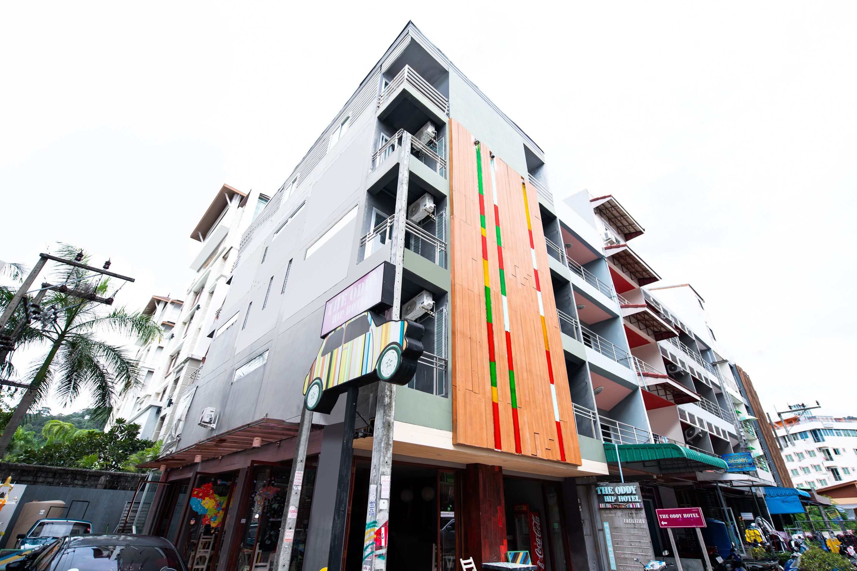 Photo - OYO 292 The Oddy Hip Hotel