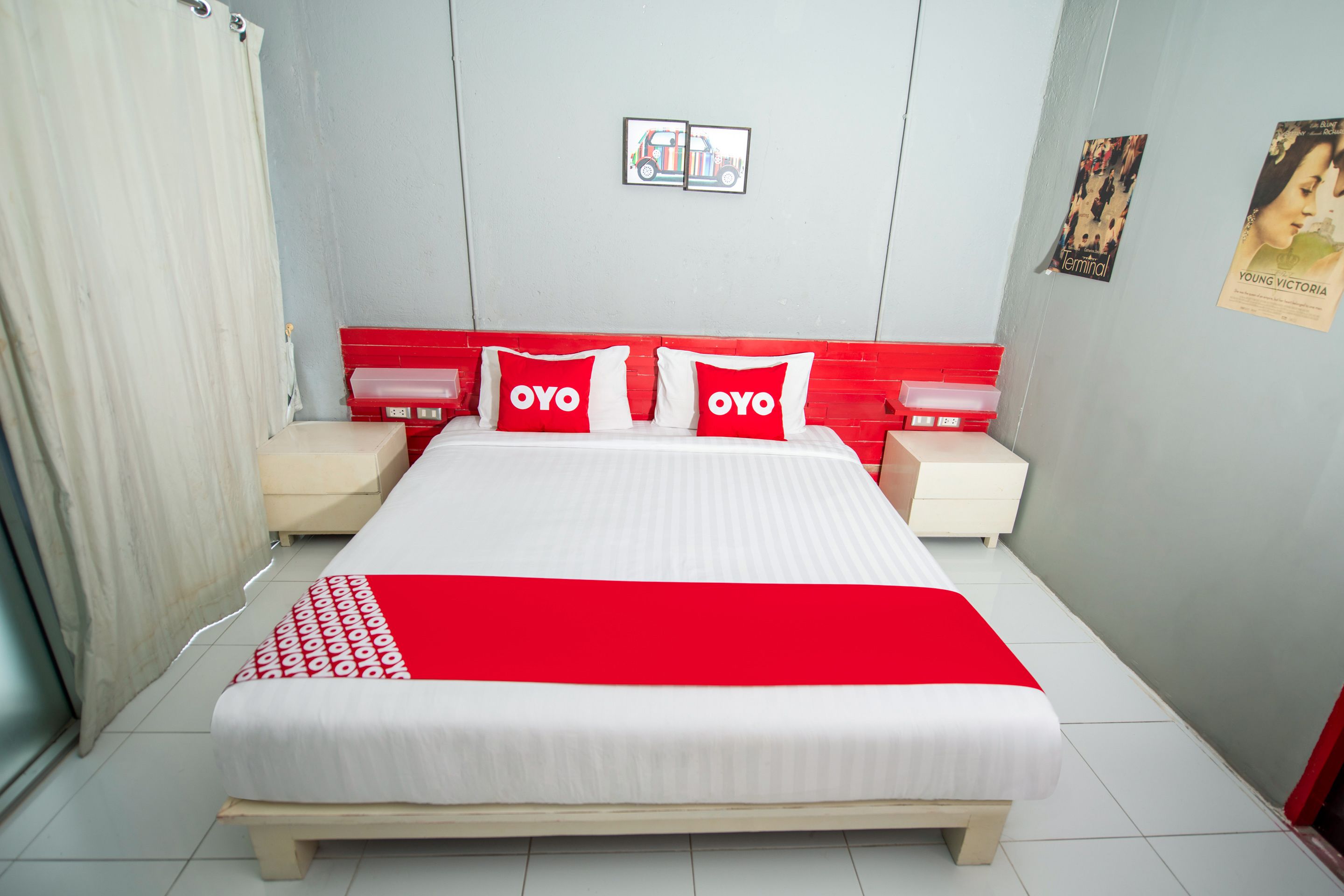 Photo - OYO 292 The Oddy Hip Hotel