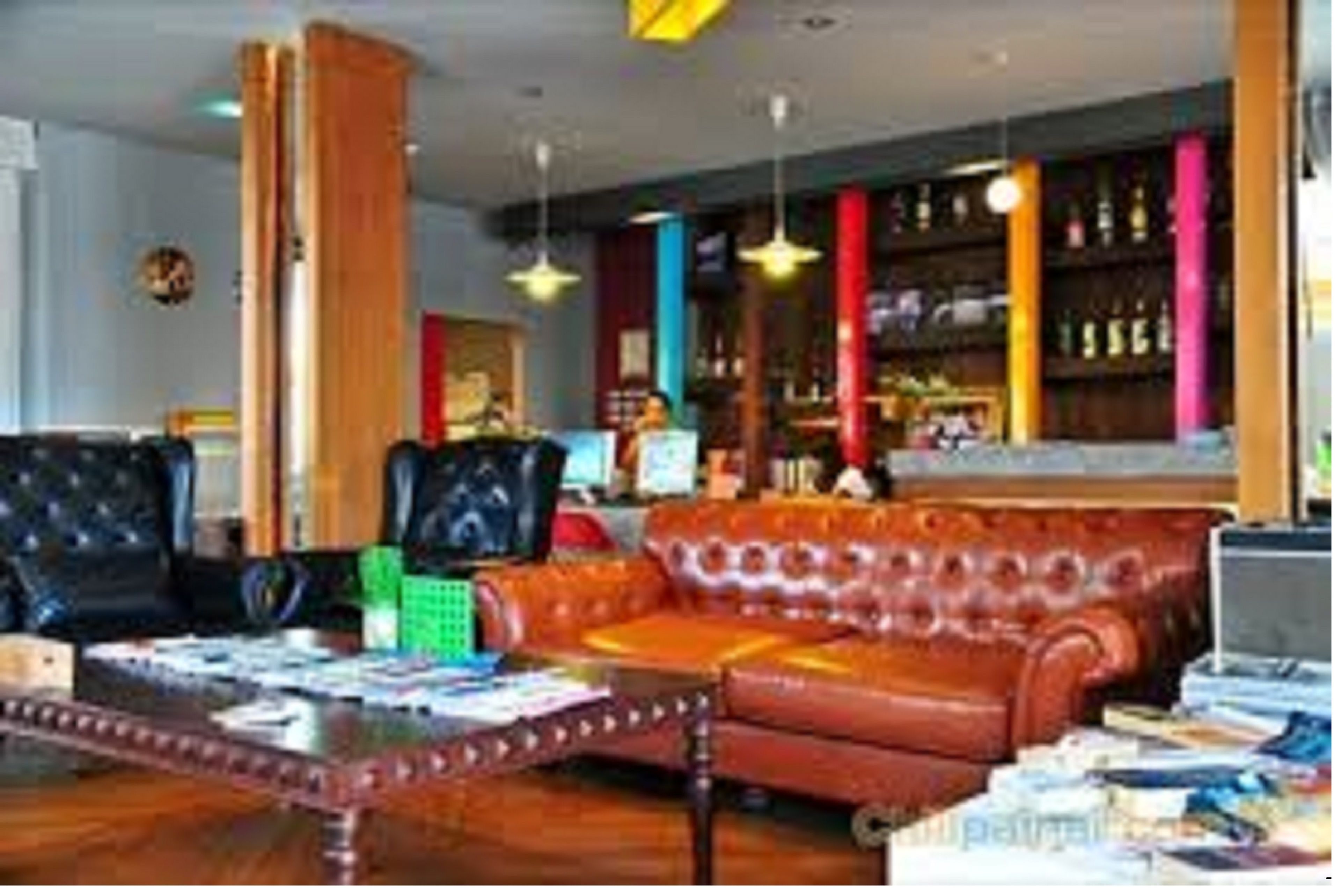 Photo - OYO 292 The Oddy Hip Hotel