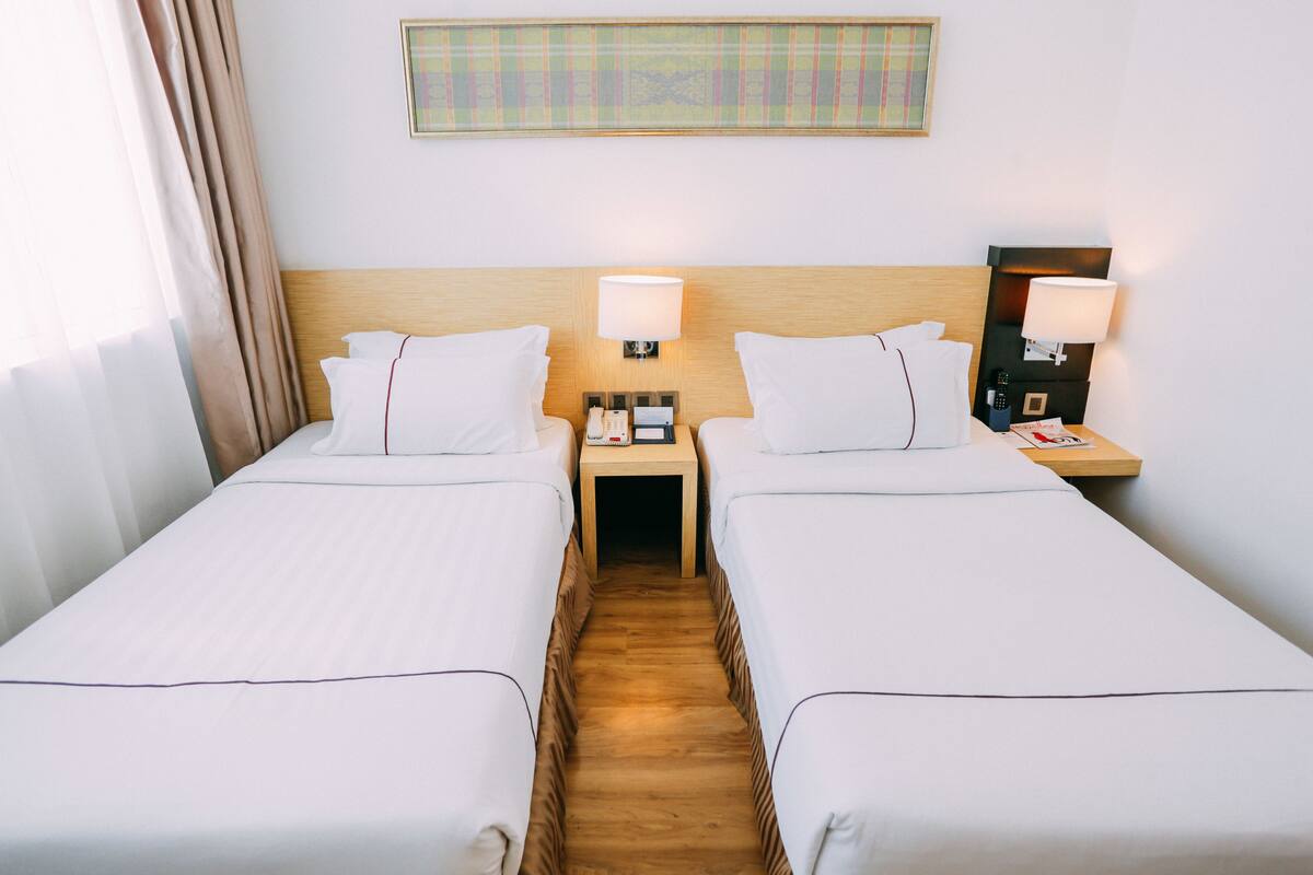 In-room safe, desk, iron/ironing board (on request), WiFi (free)