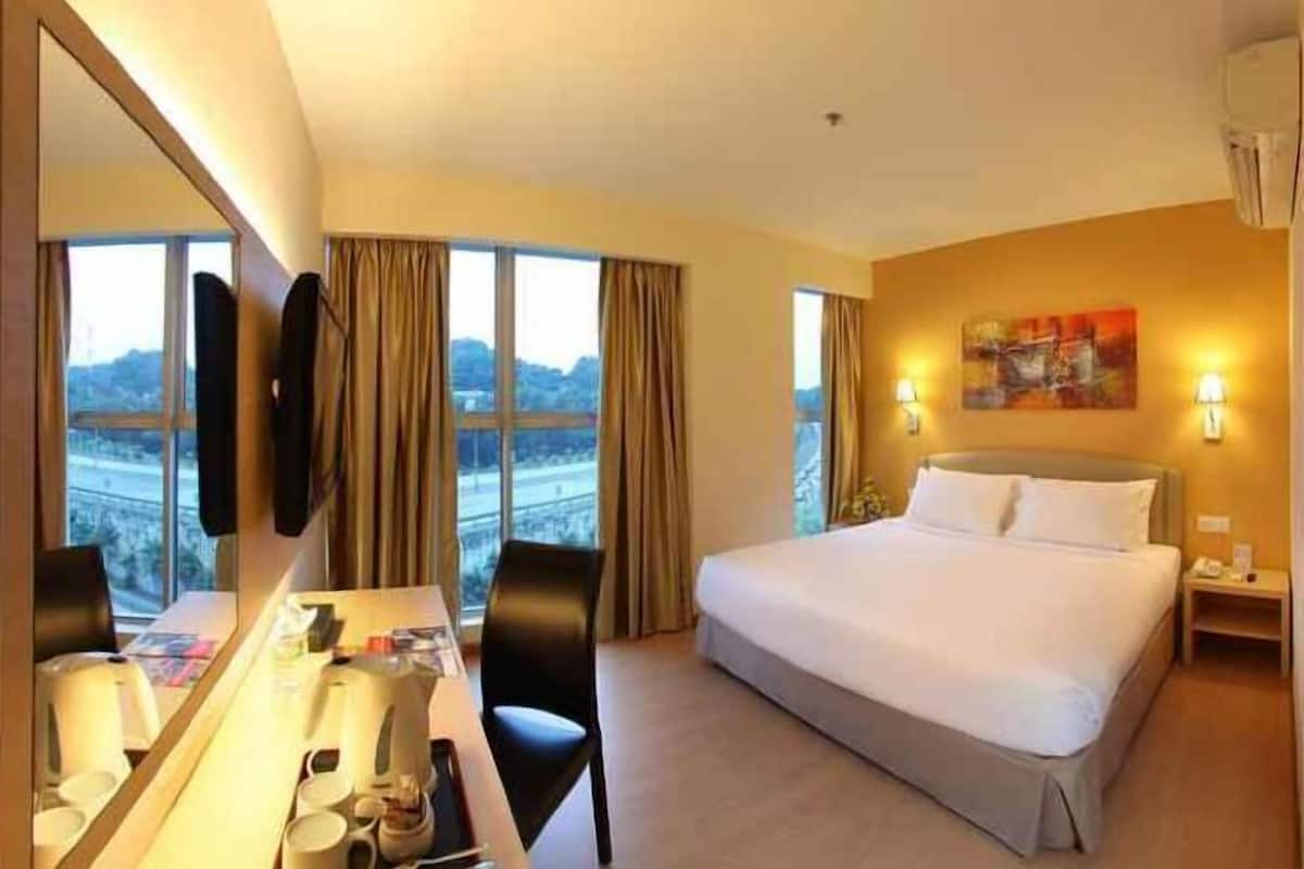 Pillow-top beds, desk, iron/ironing board, free WiFi