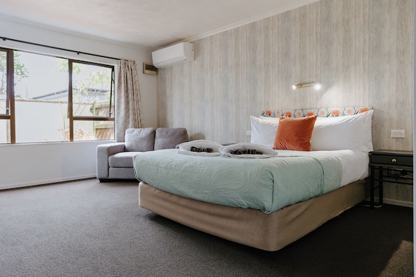 Decoración personalizada, muebles diferentes y escritorio