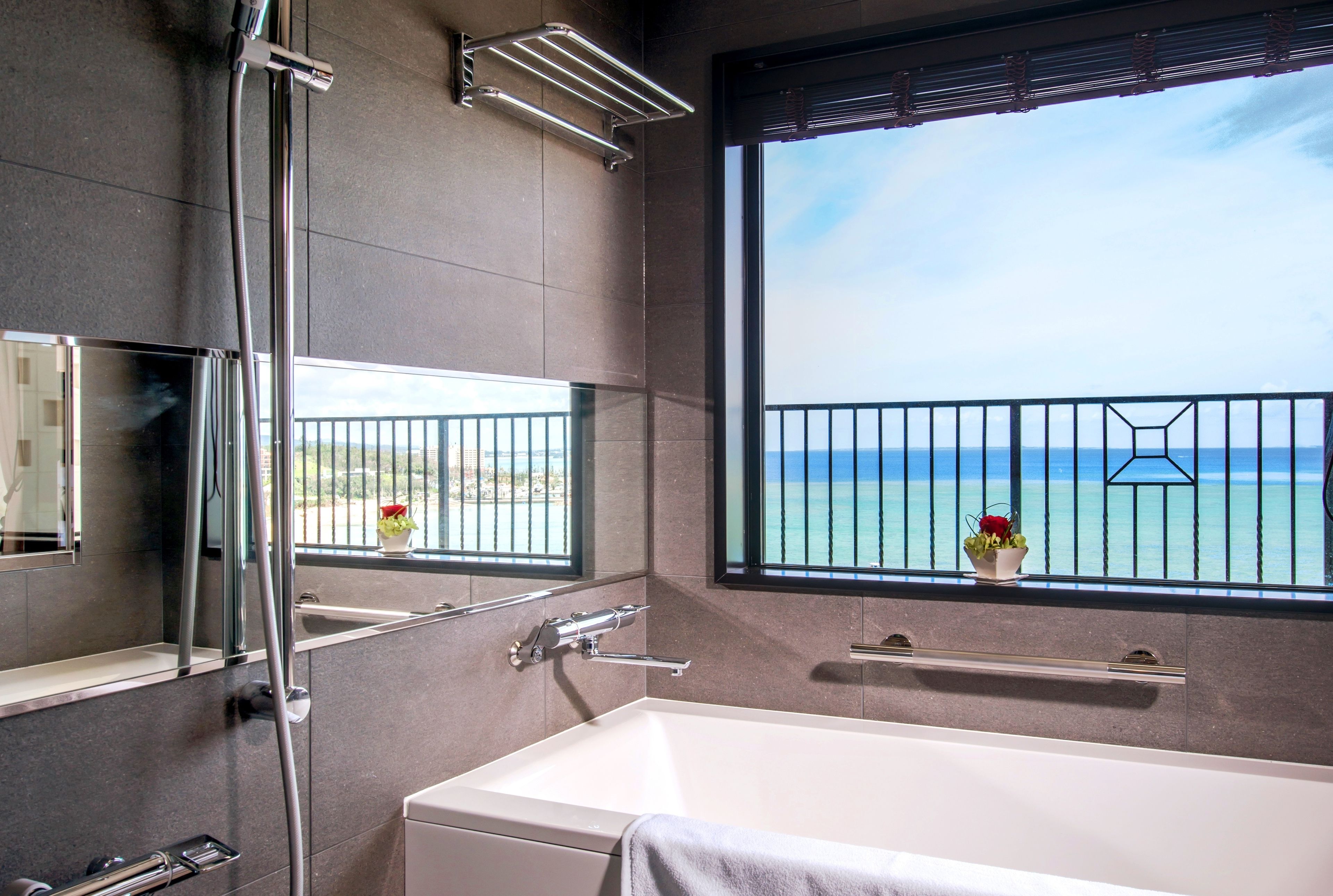 Photo - Hotel Monterey Okinawa Spa & Resort