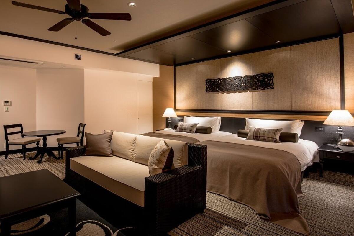 Luxe beddengoed, een kluis op de kamer, verduisterende gordijnen