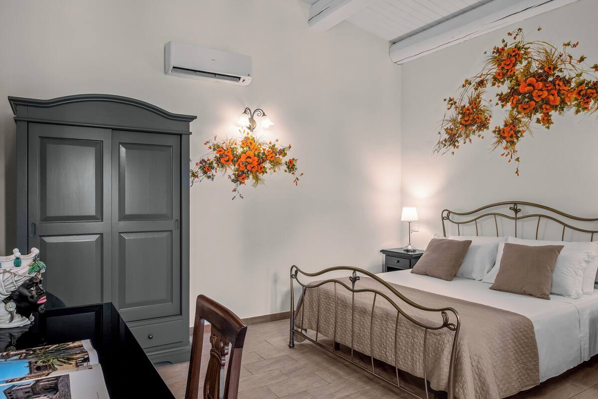 Standard Room | 1 bedroom, blackout curtains, free WiFi, bed sheets